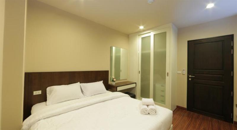 The Tepp Aparthotel Бангкок Екстер'єр фото